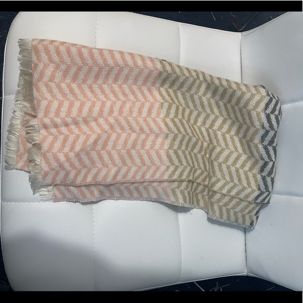 Womens scarf